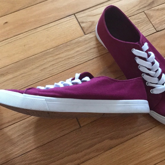 Forever 21 - Maroon canvas platform sneakers - Picture 3 of 3